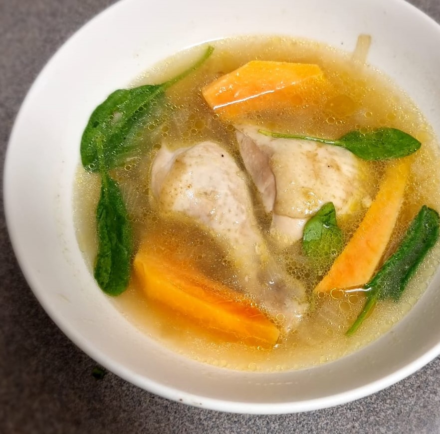 Simple Chicken Tinola